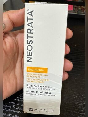 Neostrata Enlighten Illuminating Serum - 30 ml.